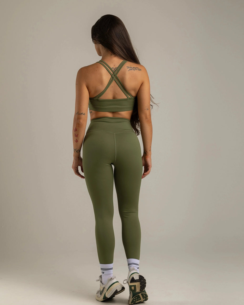LEGGINGS ESSENZA VERDE MILITAR