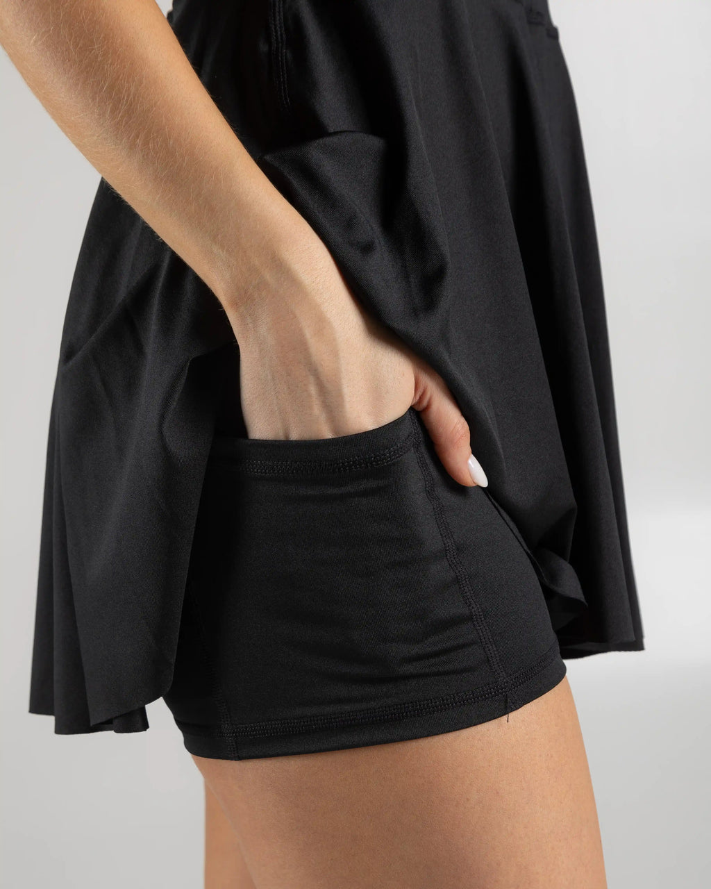 VESTIDO ESSENTIAL NEGRO