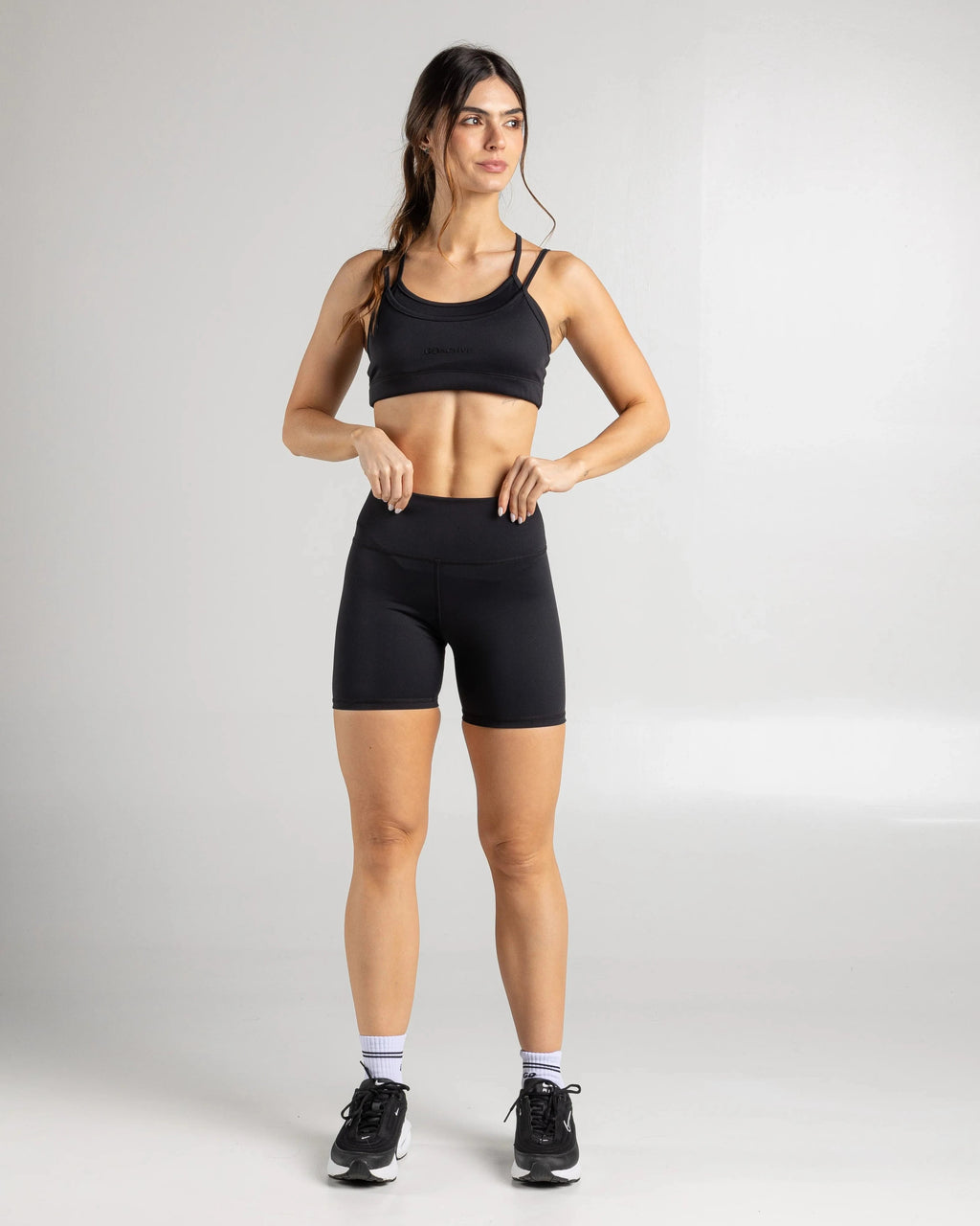 SHORT ESSENZA NEGRO